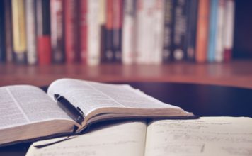books to help study the bible